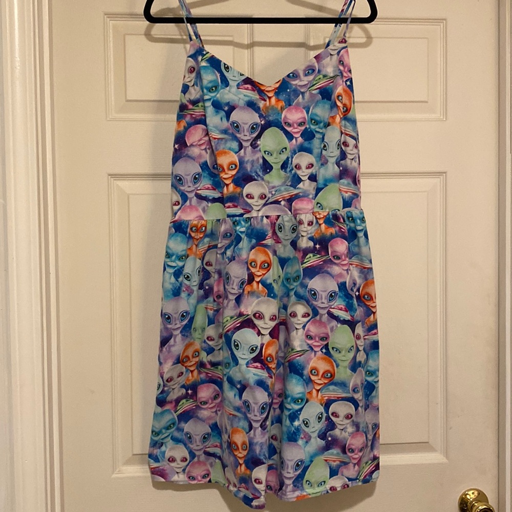 Retrolicious space aliens dress 2XL